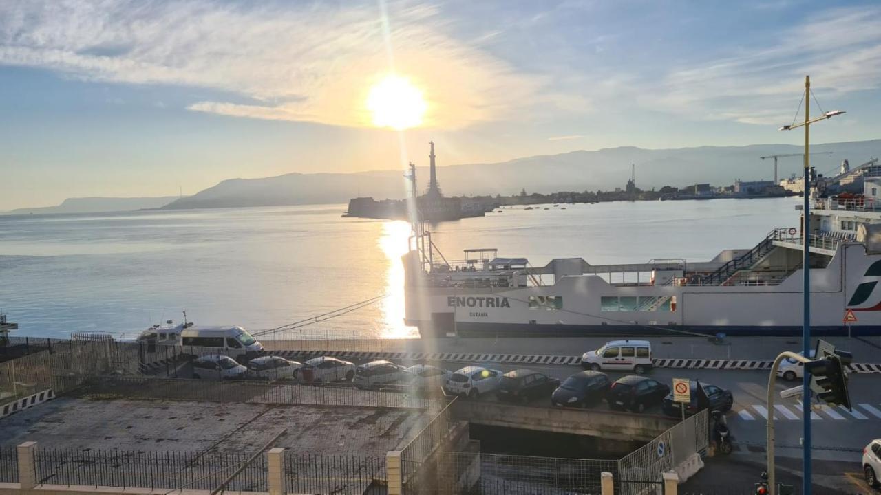 Jolly Charme Suite Messina Esterno foto