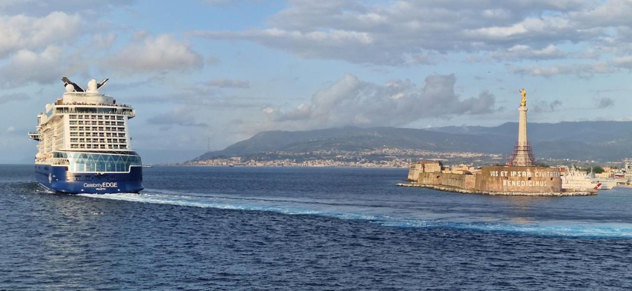 Jolly Charme Suite Messina Esterno foto