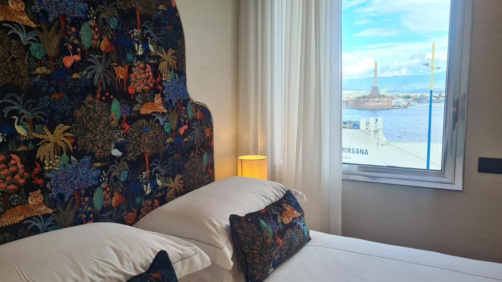 Jolly Charme Suite Messina Esterno foto